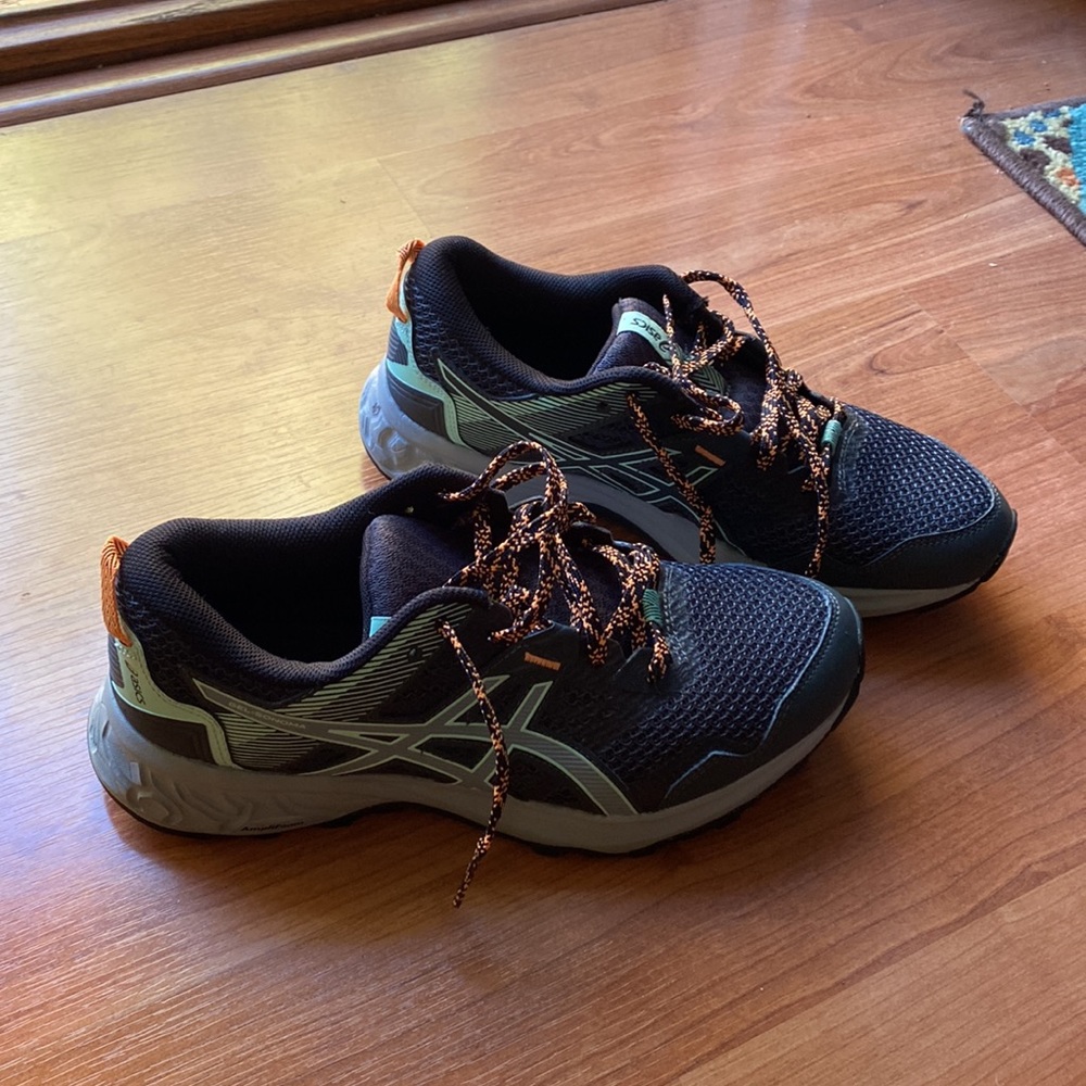 Asics WORN ONCE